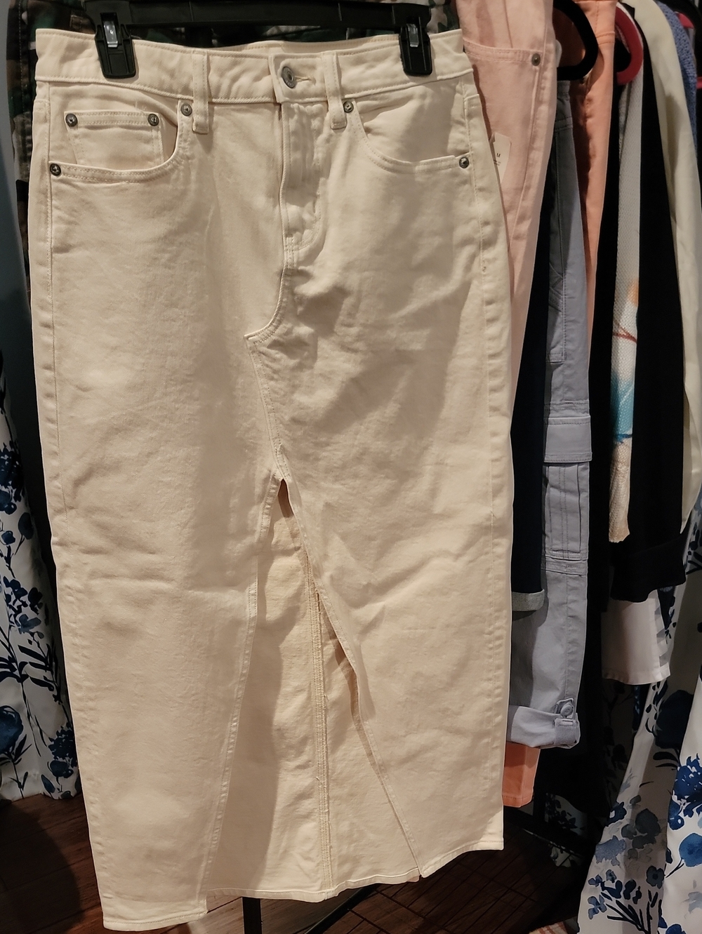 Nwt American Eagle Outfitters Cream Denim Skirt Size 4